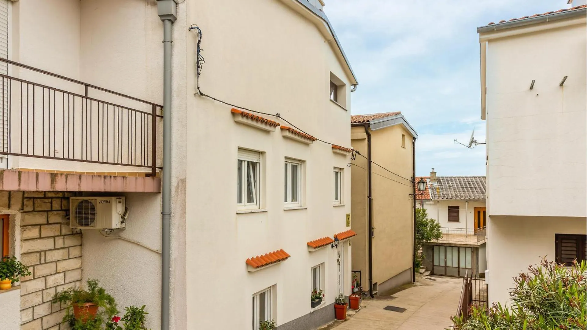 Cozy Home In Selce With Wifi